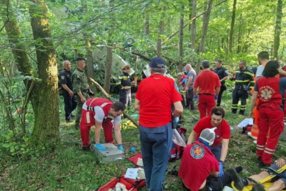 POLICIJA OTKRILA NOVE DETALJE PADA AVIONA U ZAGREBU: Jedna osoba smrtno stradala (FOTO)