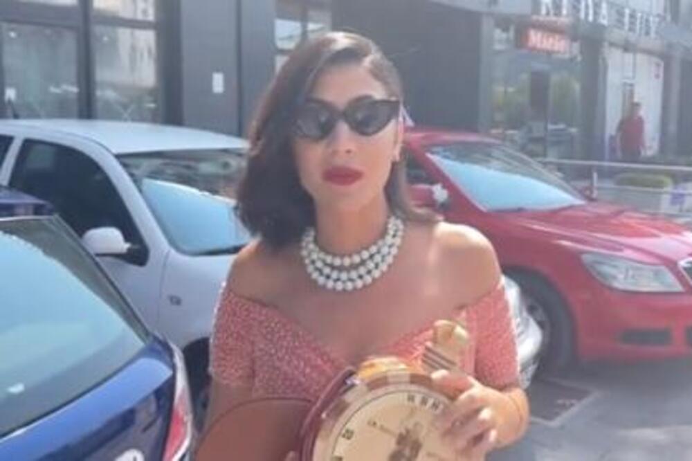 "TO JE KAO ŽURKA ZA KOJU CEO GRAD MORA DA ZNA": Srpska snajka iskreno o NAŠIM SVADBAMA, evo šta je ŠOKIRA (VIDEO)