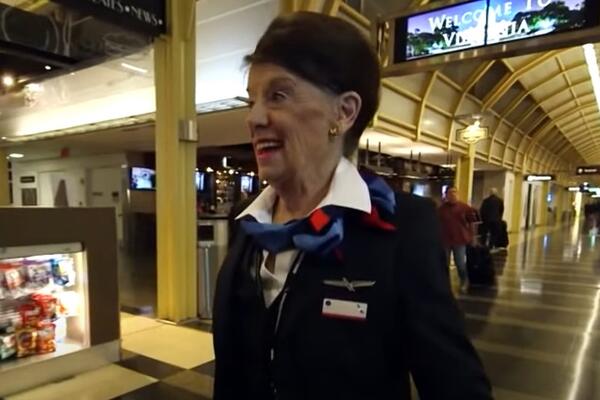 SLUŽILA GOSTE U AVIONU 67 GODINA: Preminula stjuardesa Beti Neš