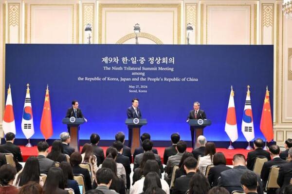 Kineski premijer poziva Kinu, Japan, Južnu Koreju da ostanu pri prvobitnoj težnji za saradnjom