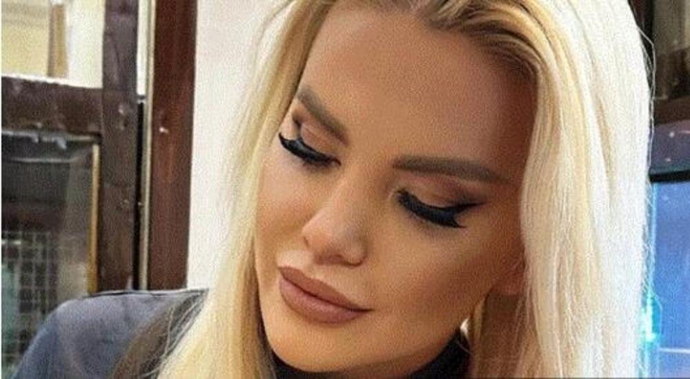 Srpska voditeljka bila sa ženom, pa zapalila mreže u bikiniju: Objava pokrenula lavinu komentara, nacija u šoku