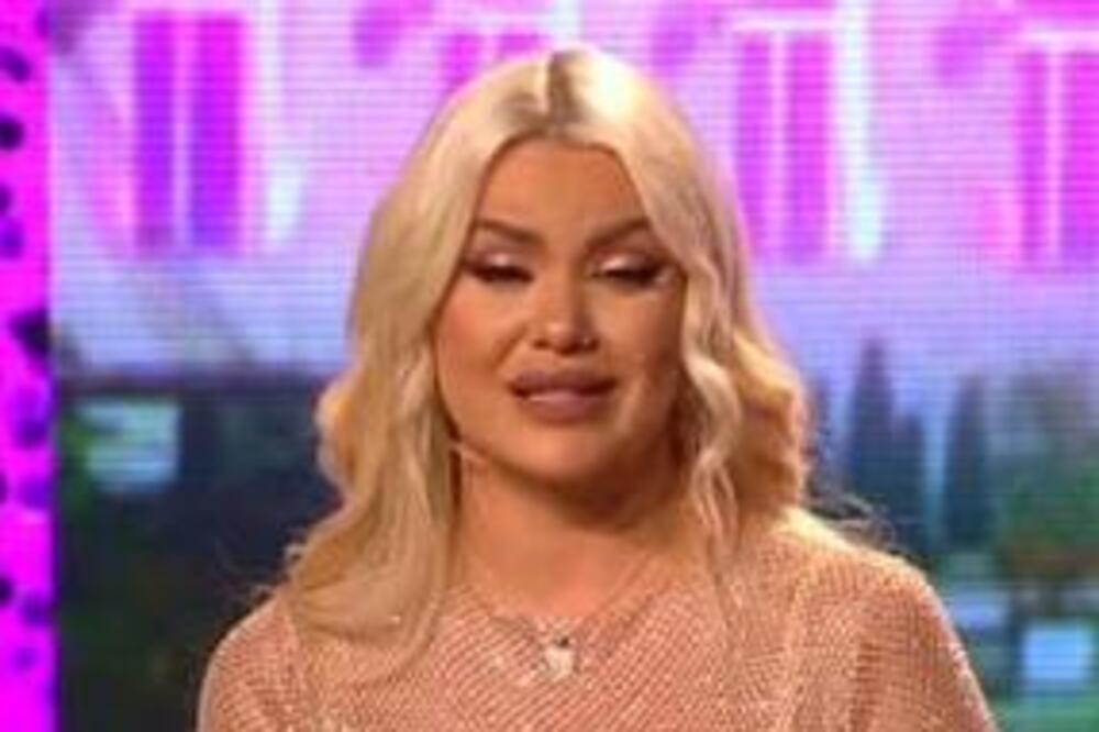 "SUNCE MOJE, ODE TI MENI" Tragedija u domu Sanje Stanković: Voditeljka OSTALA BEZ BITNE OSOBE, raspada se od TUGE