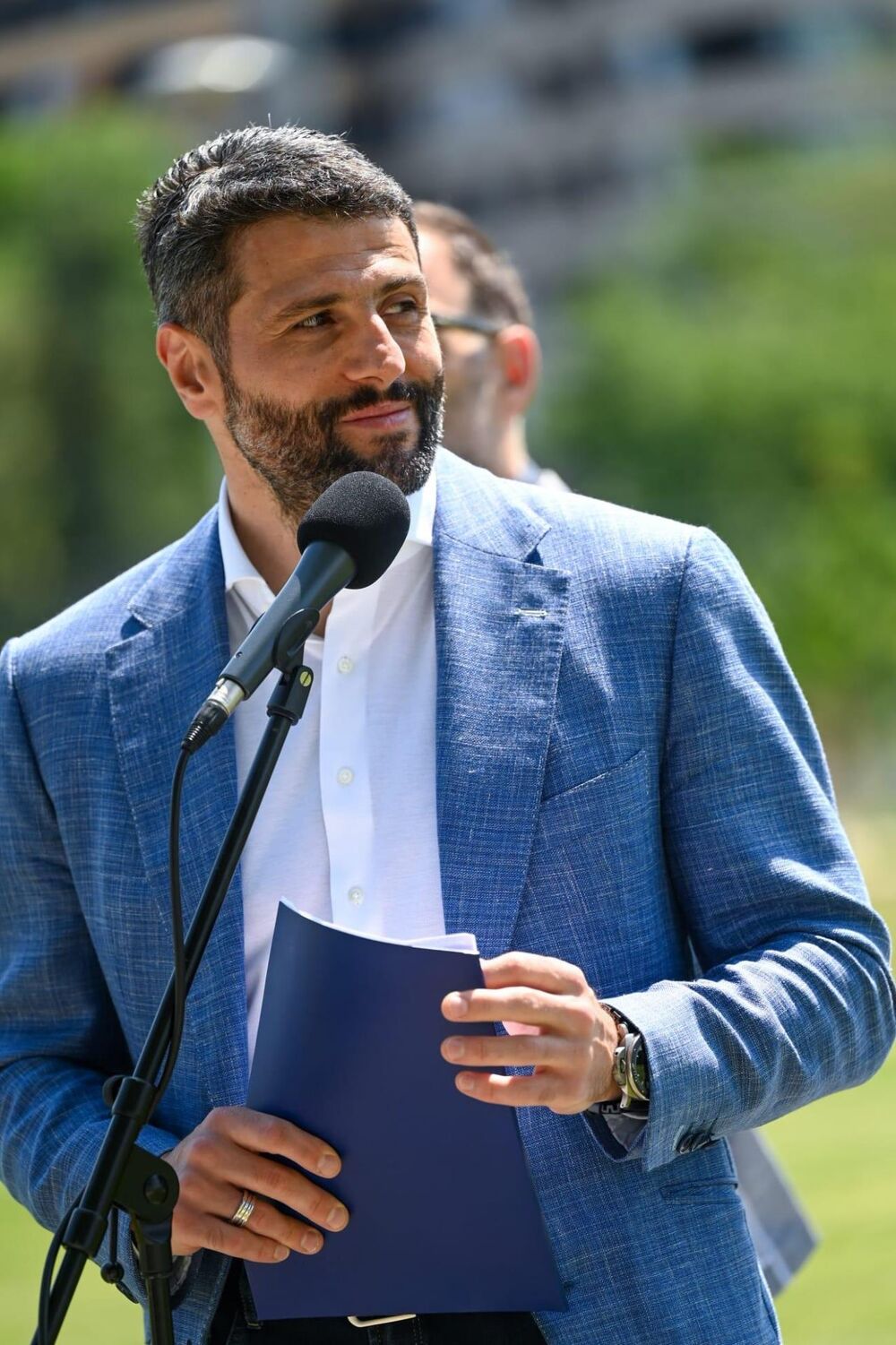 Sapic Aleksandar Šapić obišao uređen spomen-park