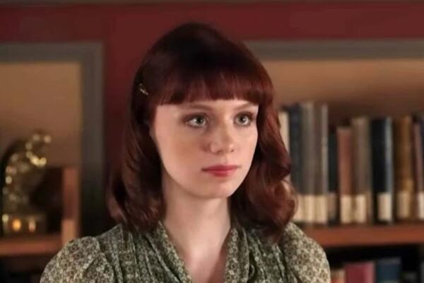 GLUMICA NA APARATIMA NAKON PADA SA PETOG SPRATA: Njena porodica MOLI ZA POMOĆ, veoma potresno