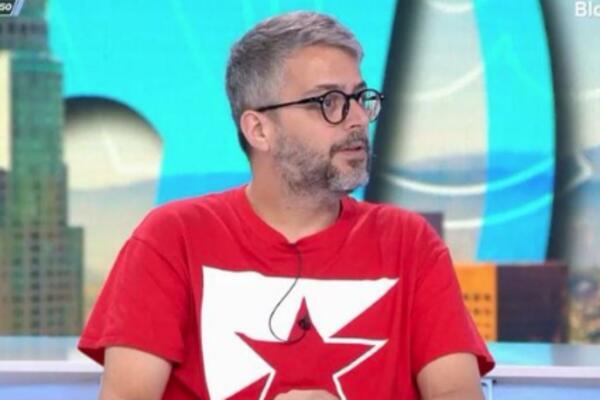 GORE DRUŠTVENE MREŽE: Poznati španski voditelj se u gledanoj emisiji pojavio u majici Crvene zvezde, a evo i zašto!