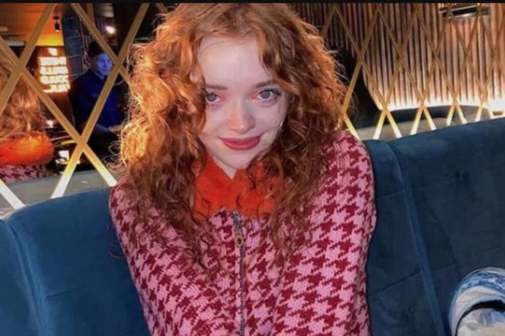 OVA DEVOJKA JE STAVILA KEKS U USTA I NA MESTU OSTALA MRTVA: Srce joj PRESTALO DA KUCA, umrla u sekundi