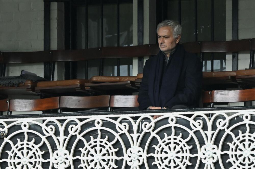 Legendarni fudbaler Real Madrida pomoćnik u stručnom štabu Žozea Murinja (Video)