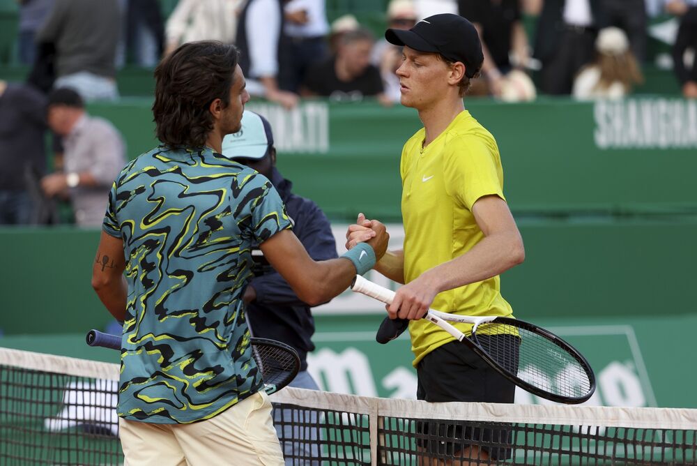 Lorenco Museti i Janik Siner