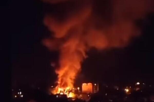 Nisu prepoznali ljudsko telo! Stravični detalji o požaru na Čukarici! Vatrogasci jedva identifikovali čoveka