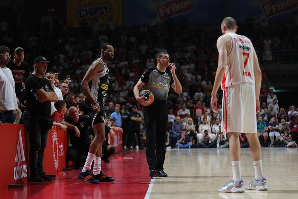 OPŠTI RUSVAJ U PIONIRU! Teška drama u završnici DERBIJA! (VIDEO)