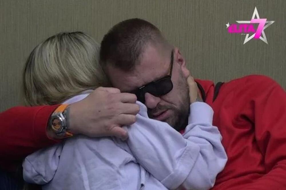 NAKON ŠTO JE JANJUŠ ZATRAŽIO RAZGOVOR SA ANELINOM PORODICOM OGLASILA SE SITA AHMIĆ: Ove reči mu se NEĆE SVIDETI