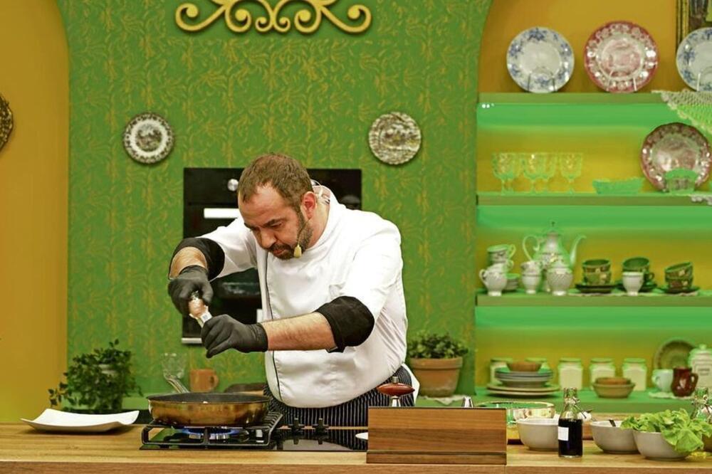 NAJVEĆA RIZNICA VIDEO RECEPATA! Ukoliko vam je ponestalo kulinarskih ideja, oslonite se na svima omiljenog kuvara