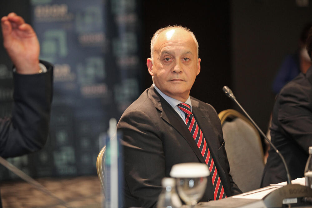 Oglasio se Seničić o novim letovima iz Dubaija za Beograd: Saopštio koja odluka je doneta - "ovo daje neku nadu"