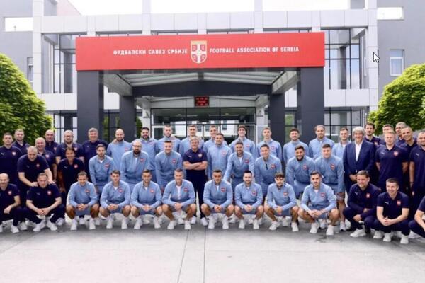 NEKA JE SA SREĆOM, NACIJA JE UZ VAS! Orlovi poleteli za Nemačku!