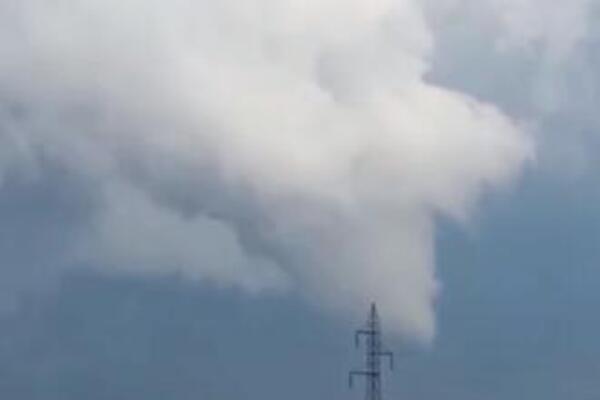 U ZRENJANINU ZABELEŽNO JAKO NEVREME: Svi su gledali u nebo! (VIDEO)