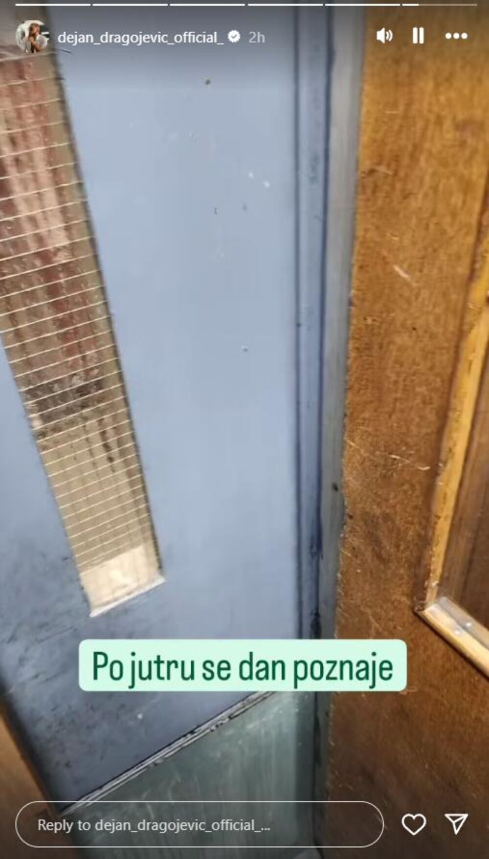 Dejan Dragojević se zaglavio u liftu