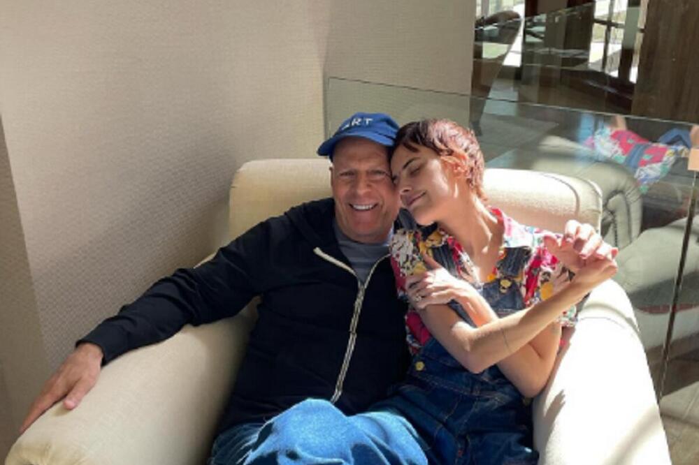 Glumica na ivici suza zbog zdravstvenog stanja svog bivšeg muža: Ovo su najnovije informacije o njemu