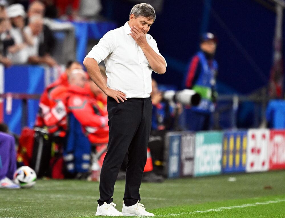 Dragan Stojković Piksi na utakmici Srbije i Engleske