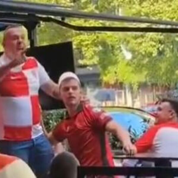 ALBANSKI I HRVATSKI NAVIJAČI HORSKI ŽESTOKO VREĐALI SRBIJU (VIDEO)