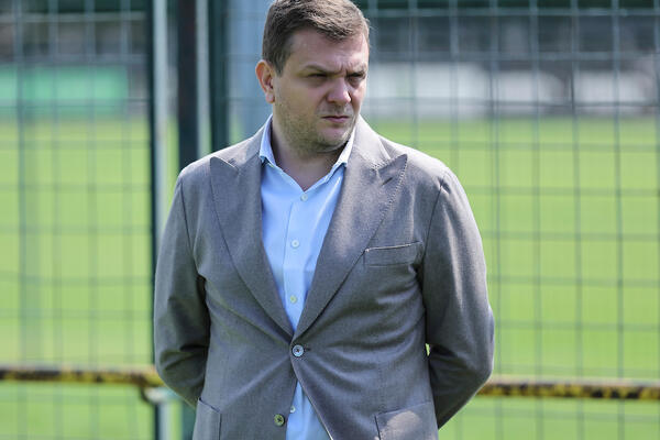 "OBEZBEDILI SMO STABILNOST SA STANOJEVIĆEM!" Vazura otvoreno o novom-starom treneru i prelaznom roku (FOTO)