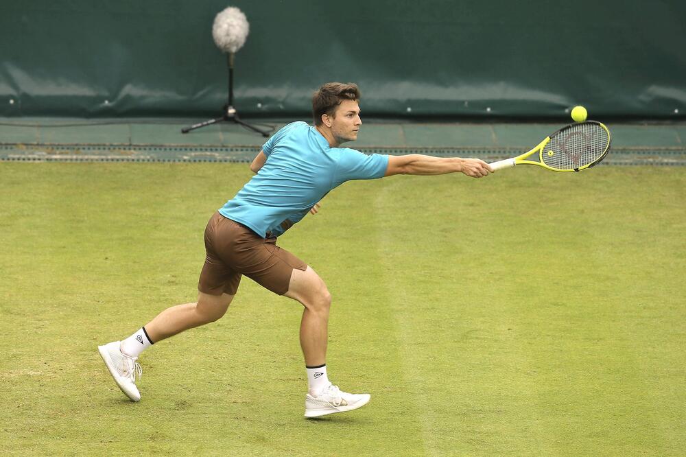 Miomir Kecmanović poražen posle preokreta od domaćeg tenisera (Video)