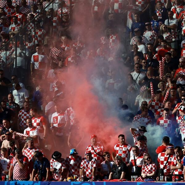 UEFA ŽESTOKO KAZNILA HRVATE! (FOTO)