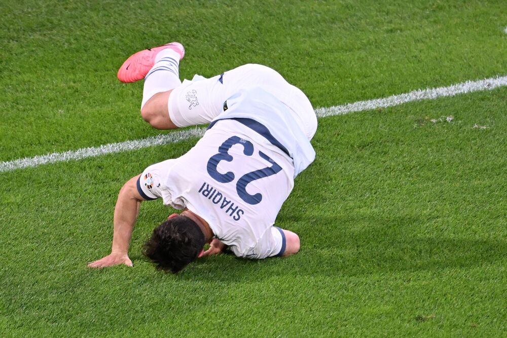 Šaćiri pao na glavu