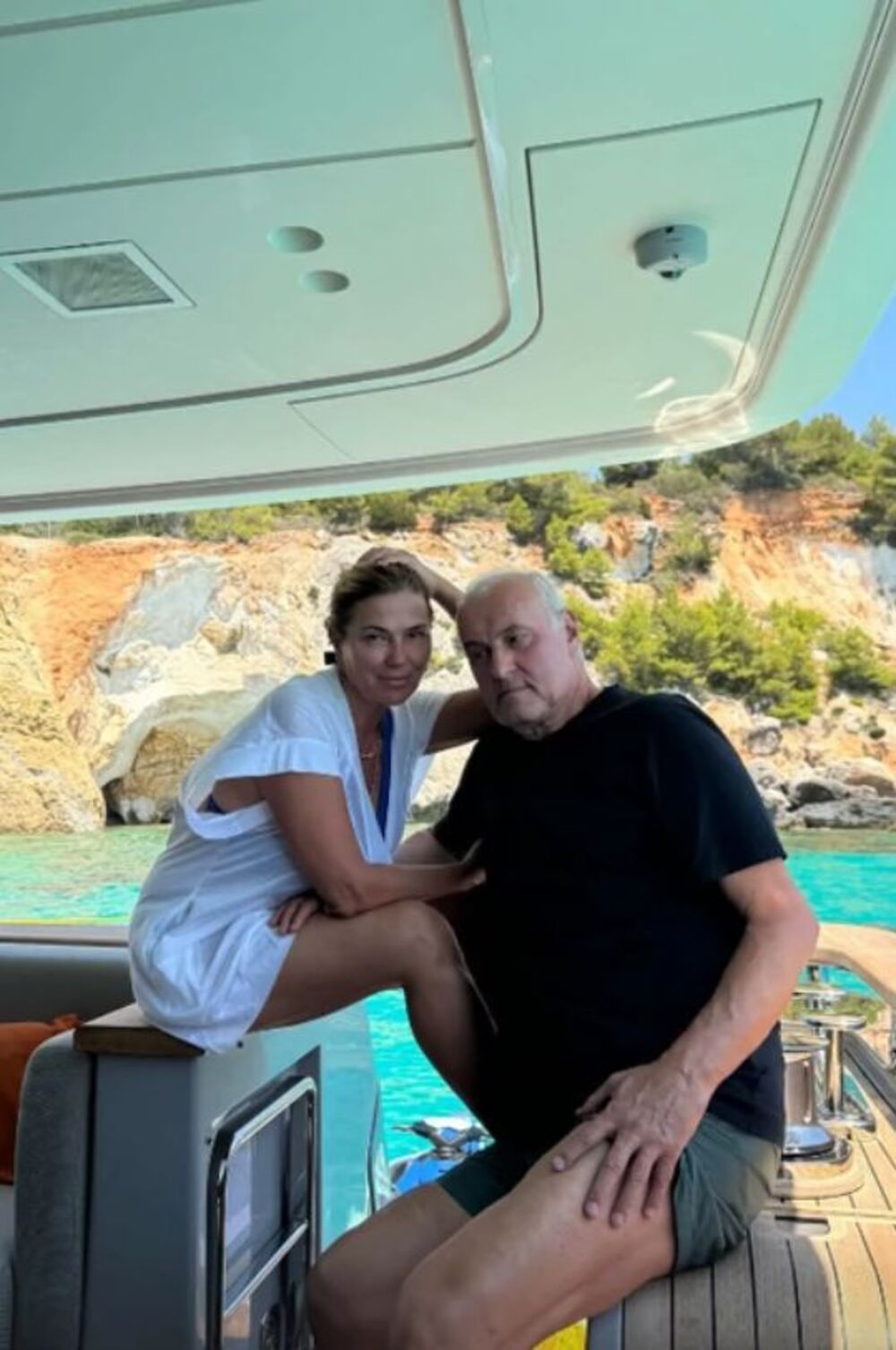 Branka i Branislav uživaju na jahti