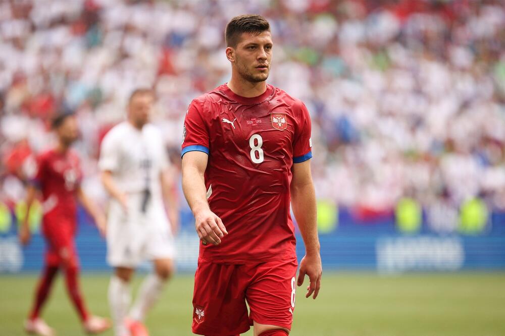 Veljko Paunović kvari posao meksičkom velikanu i krade im Luku Jovića? (Foto)