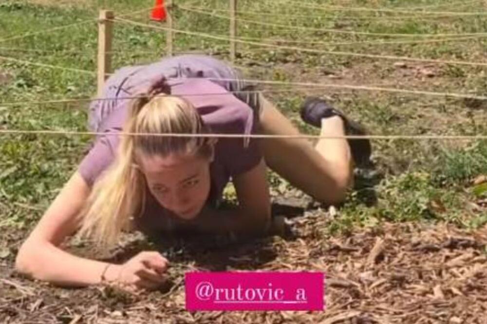 "I U BLATO I NA ŠTIKLE..." Nova Mis Srbije u NESVAKIDAŠNJEM IZDANJU, puzi po travi i blatu, sve OBJAVLJENO JAVNO