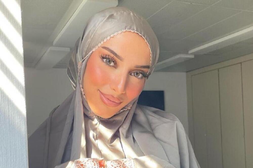 OVOJ ARAPKINJI NI AFRODITA NIJE RAVNA, A OD HIDŽABA NE ODUSTAJE! Doživela je JEZIVE STVARI, a u HRVATSKOJ... (FOTO)