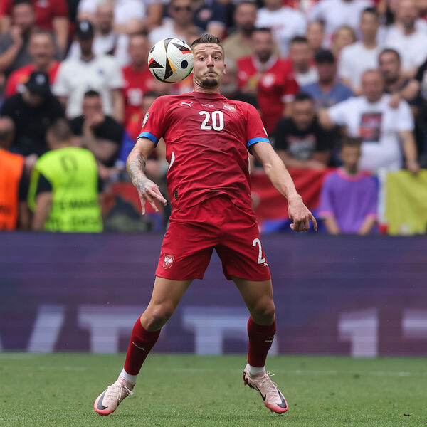 AJ ZDRAVO - Sergej Milinković-Savić leti iz tima?