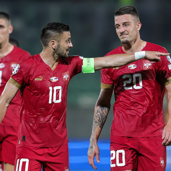 PRAVI KARAMBOL! Palo teško pljuvanje Sergeja i kapitena Tadića!