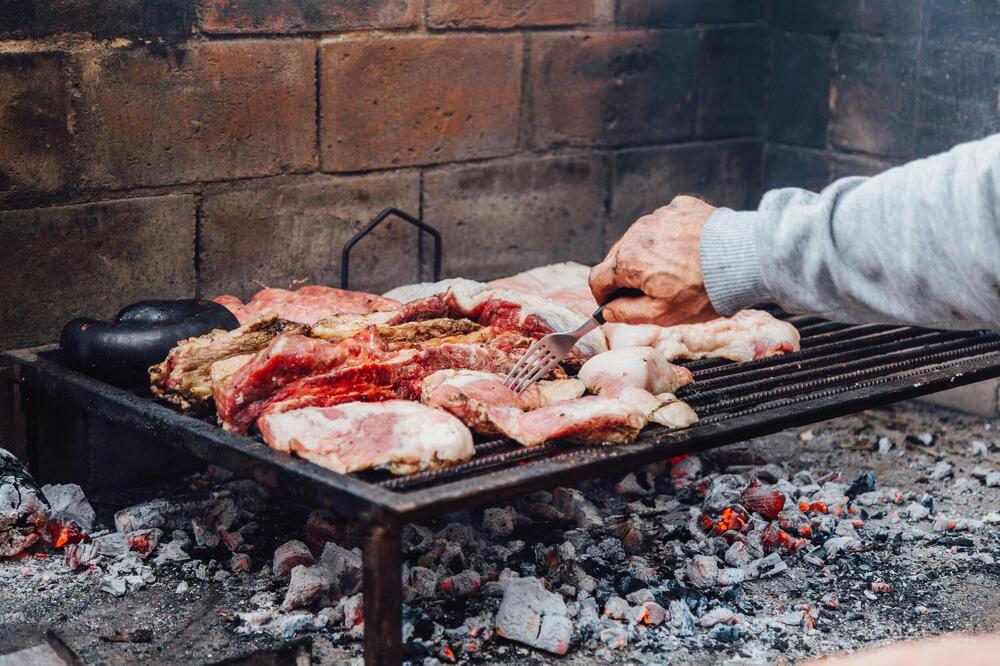 Velika studija otkriva istinu o konzumaciji mesa: Evo za koliko procenata povećava rizik za rak, JEZIVO!