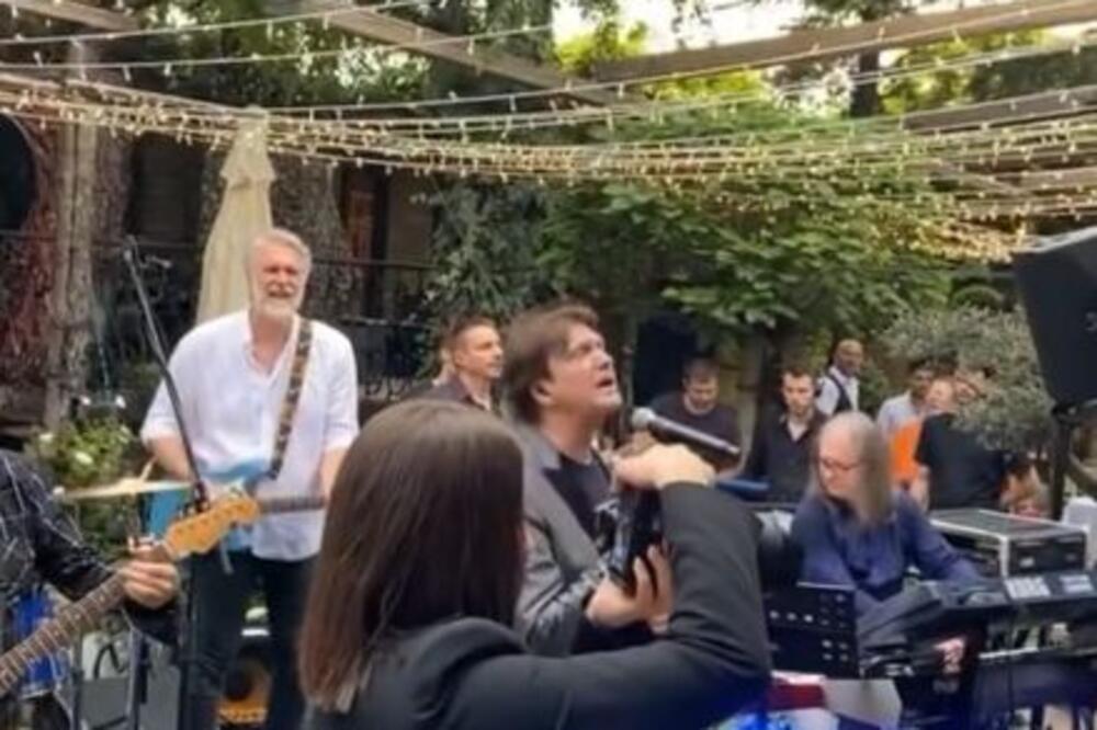 SRPSKI BIZNISMEN DANAS ŽENI SINA: Na GALA SVADBI pevaju Čola, Đani i Viki