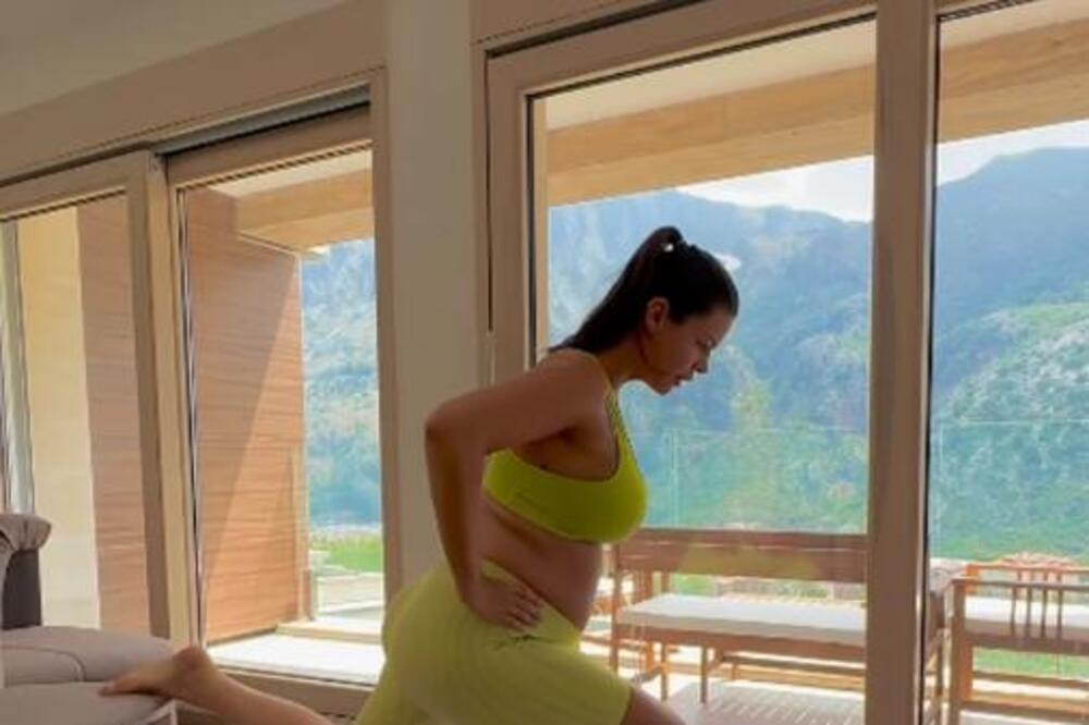 POZNATA PEVAČICA U ŠESTOM MESECU TRUDNOĆE TRENIRA NIKAD JAČE: Sve podelila javno, komentari samo PLJUŠTE