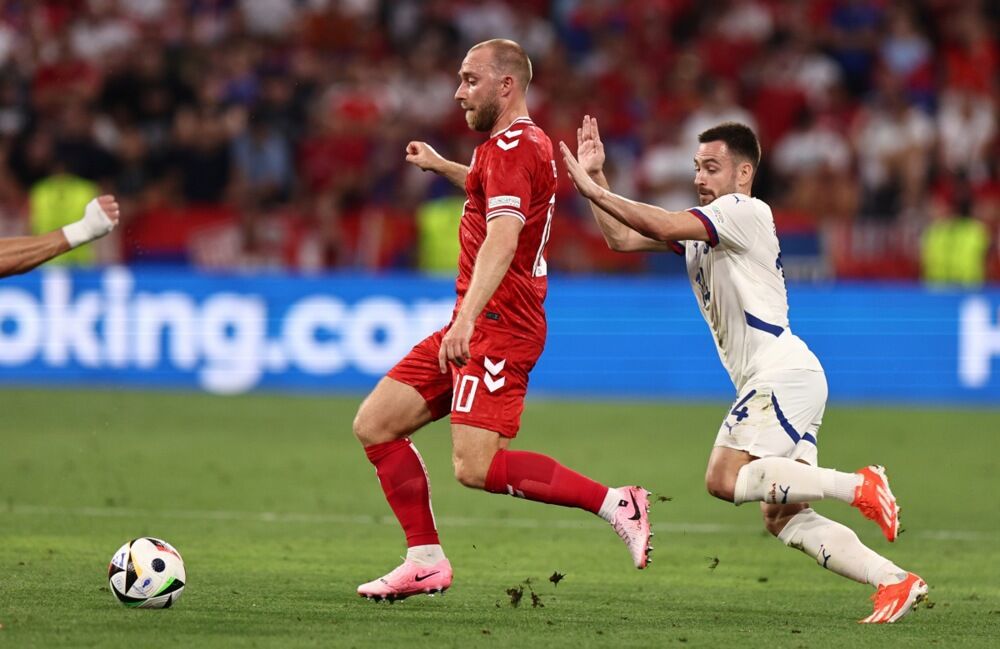 Kristijan Eriksen na utakmici Danske i Srbije na Evropskom prvenstvu u Nemačkoj