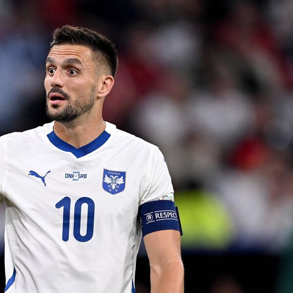 Dušan Tadić - 10! Navijači Vojvodine poslali poruku legendarnom ofanzivcu!