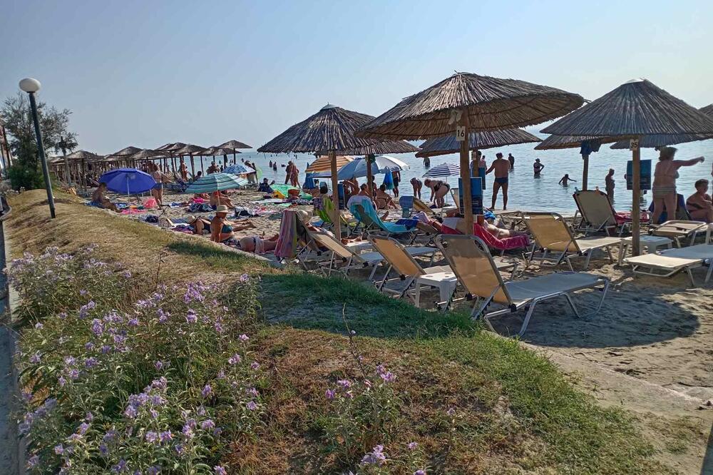 "Ako je neko poznaje..." Srbin traga za misterioznom devojkom iz Paralije koja mu je ukrala srce, moli za pomoć!