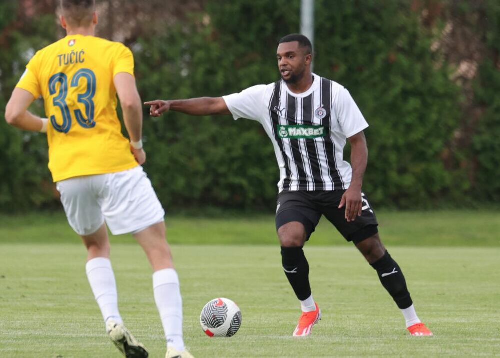 Detalj sa pripremne utakmice Brava i Partizana