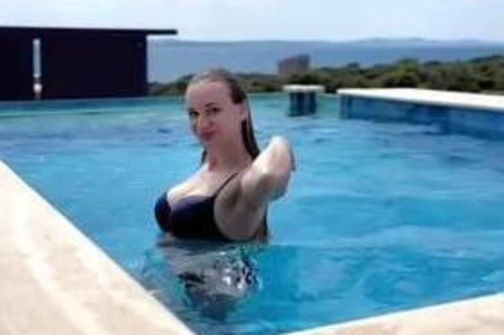 Poznatu srpsku pevačicu muž iselio iz stana u Beogradu: Pokupio sve stvari, nakon 6 meseci presekli