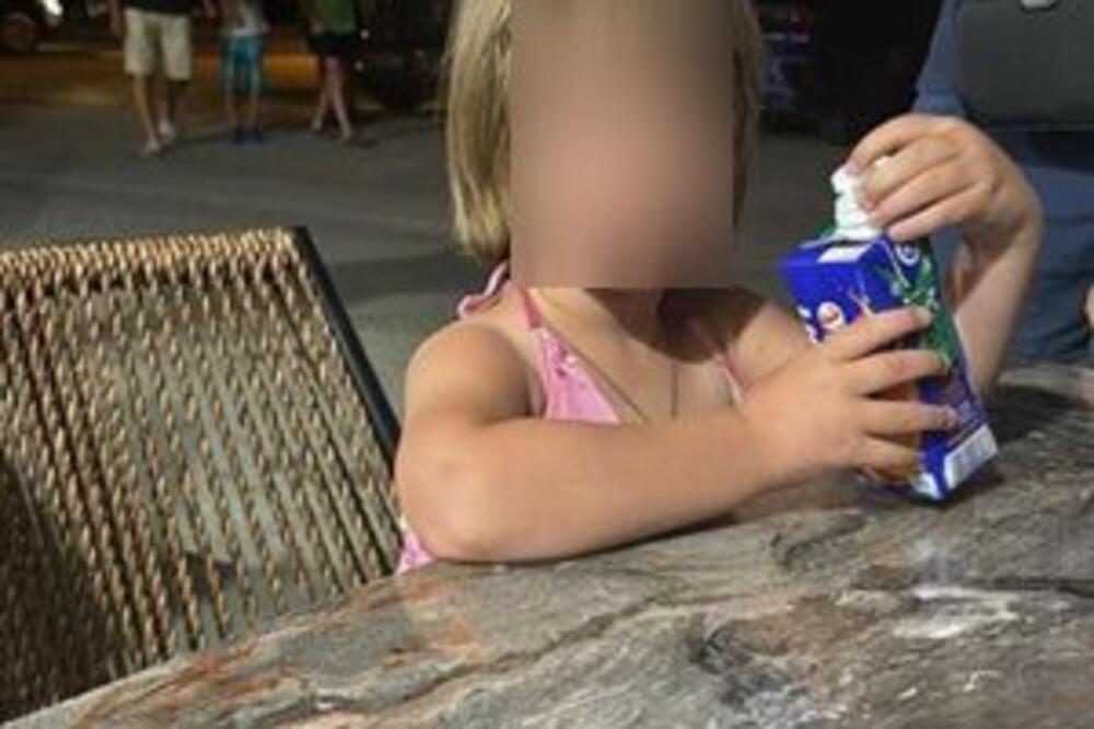 MALA MARIJA PRONAĐENA NA ULICI U NEA FLOGITI, TRAŽE SE NJENI RODITELJI: Srbi uputili hitan apel iz Grčke