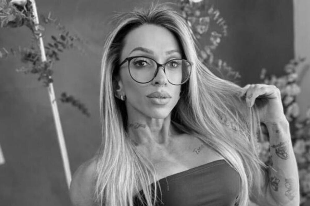 JEDNA OD NAJSNAŽNIJIH ŽENA IZNENADA PREMINULA U 36. GODINI ŽIVOTA: Stigle pretužne vesti, nisu uspeli da je spasu!