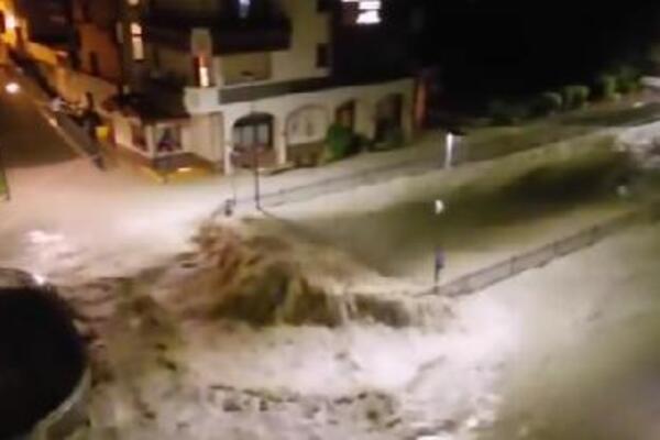 APOKALIPTIČNI PRIZORI IZ ŠVAJCARSKE: Zbog nezapamćenog nevremena naređena EVAKUACIJA, ima i NESTALIH (VIDEO)