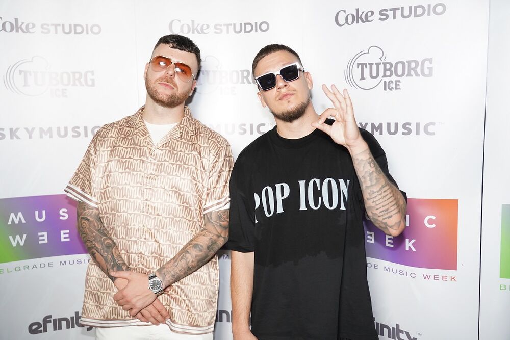 Jako su joj uzvratili