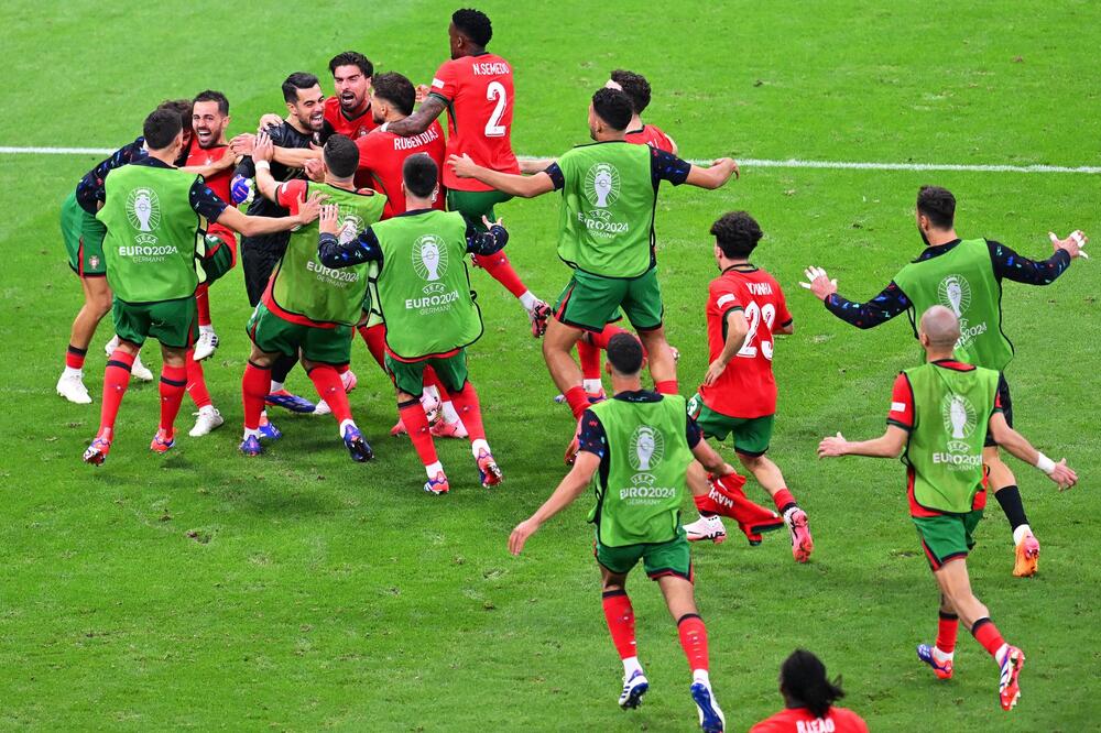 KO JE HEROJ PORTUGALA? Pre EURO-a ispisao istoriju u Ligi šampiona, a "škola" je čuvenog golmana (VIDEO/FOTO)