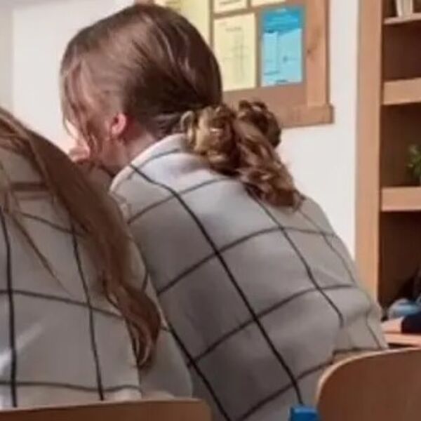 Deca su prinuđena da rade ovo na času, svet je zanemeo: Šokantan snimak kruži mrežama, au (VIDEO)