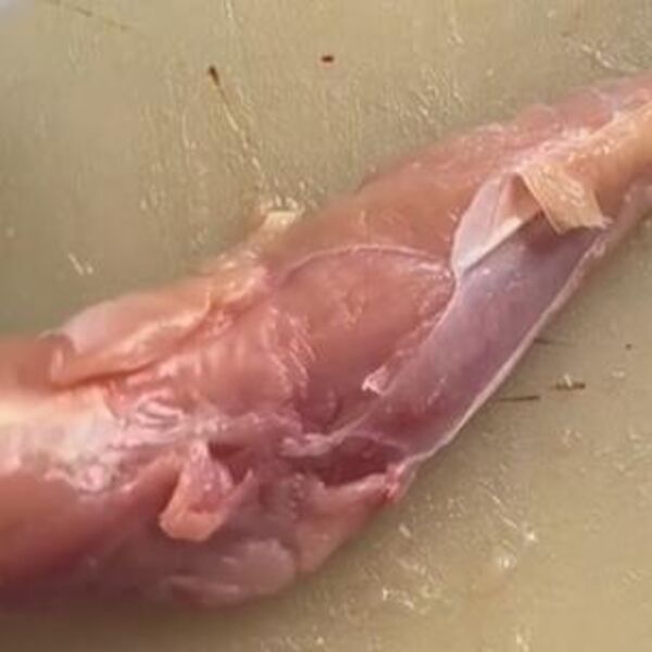 Hitno povučeno pileće meso! Upozorava se na prisustvo opasne bakterije