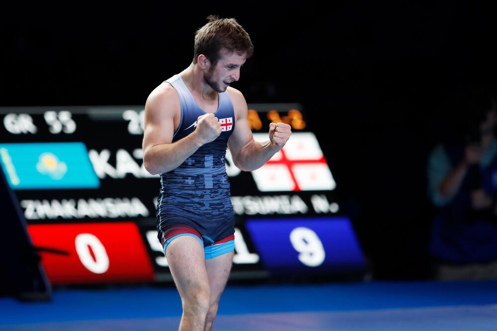 PREMINUO SVETSKI ŠAMPION U 27. GODINI! (VIDEO/FOTO)