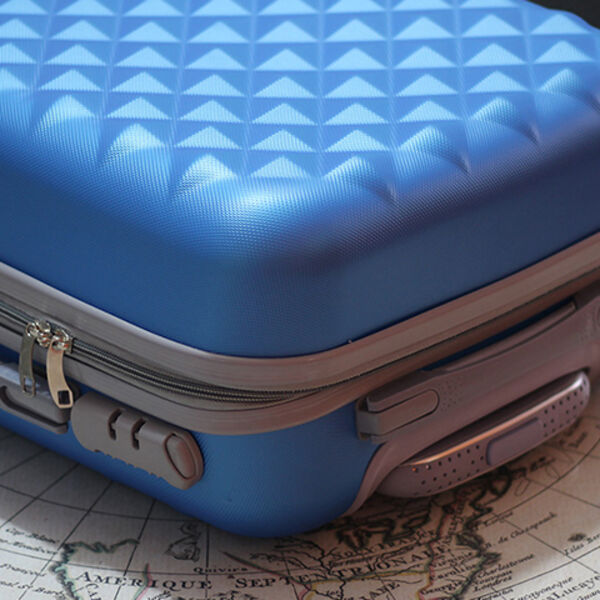 KORISTITE METODU 333 I SPAKUJTE SE U BILO KOJI KOFER: Uz ovaj savet će polazak na odmor biti mnogo lakši